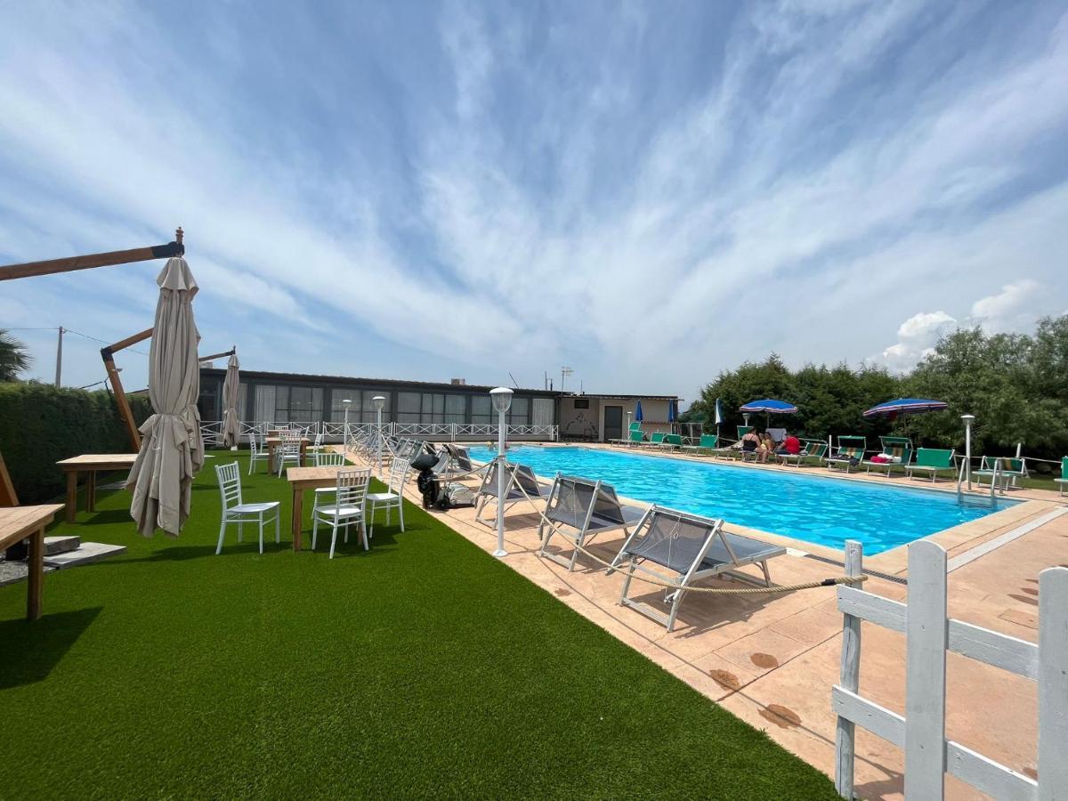 Вилла Agriturismo Borgo Baldassarre Cellole Экстерьер фото